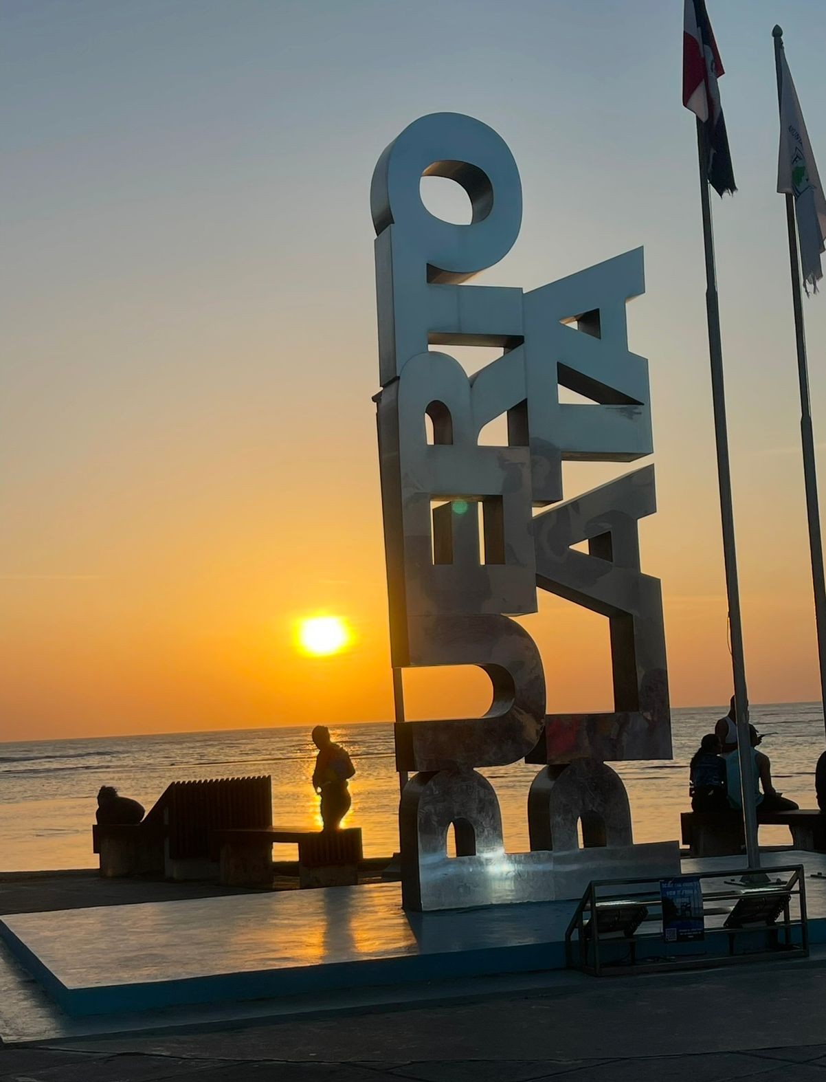 Santiago y Puerto Plata unidas por el Ámbar