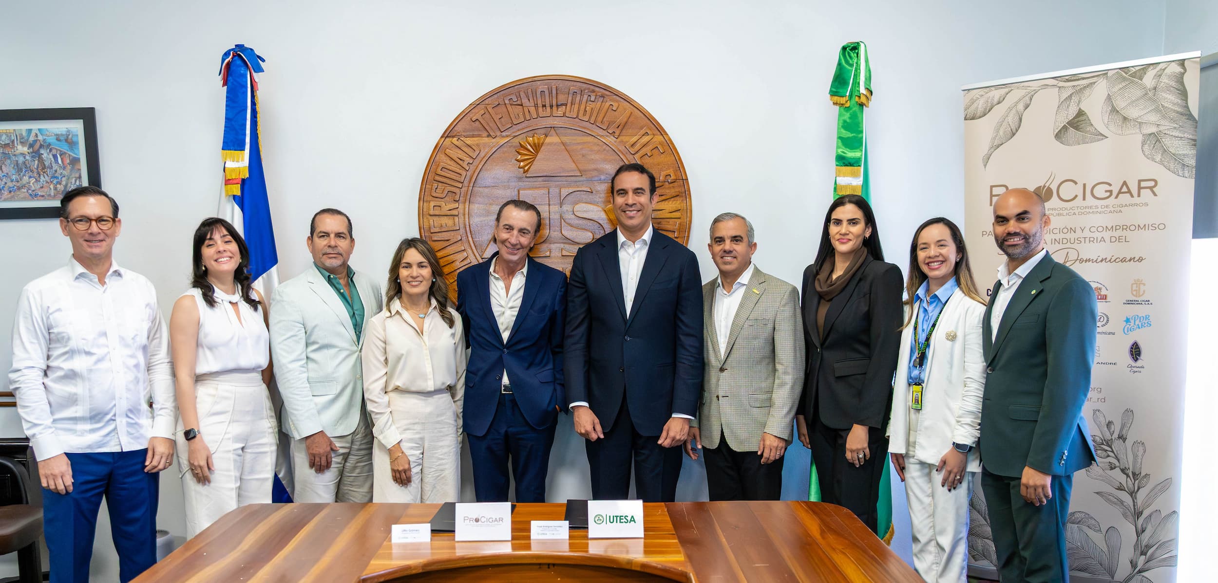 PROCIGAR y UTESA se unen para impulsar sueños a través del programa de becas MAU