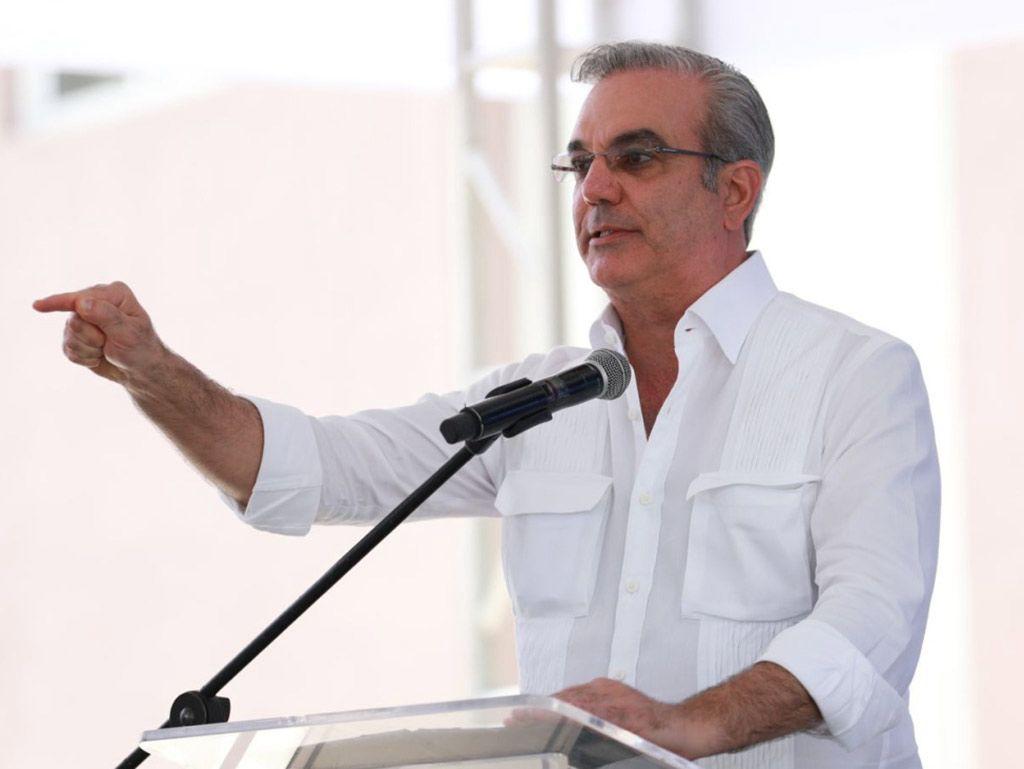 La resiliencia y la reinvención del presidente Abinader.