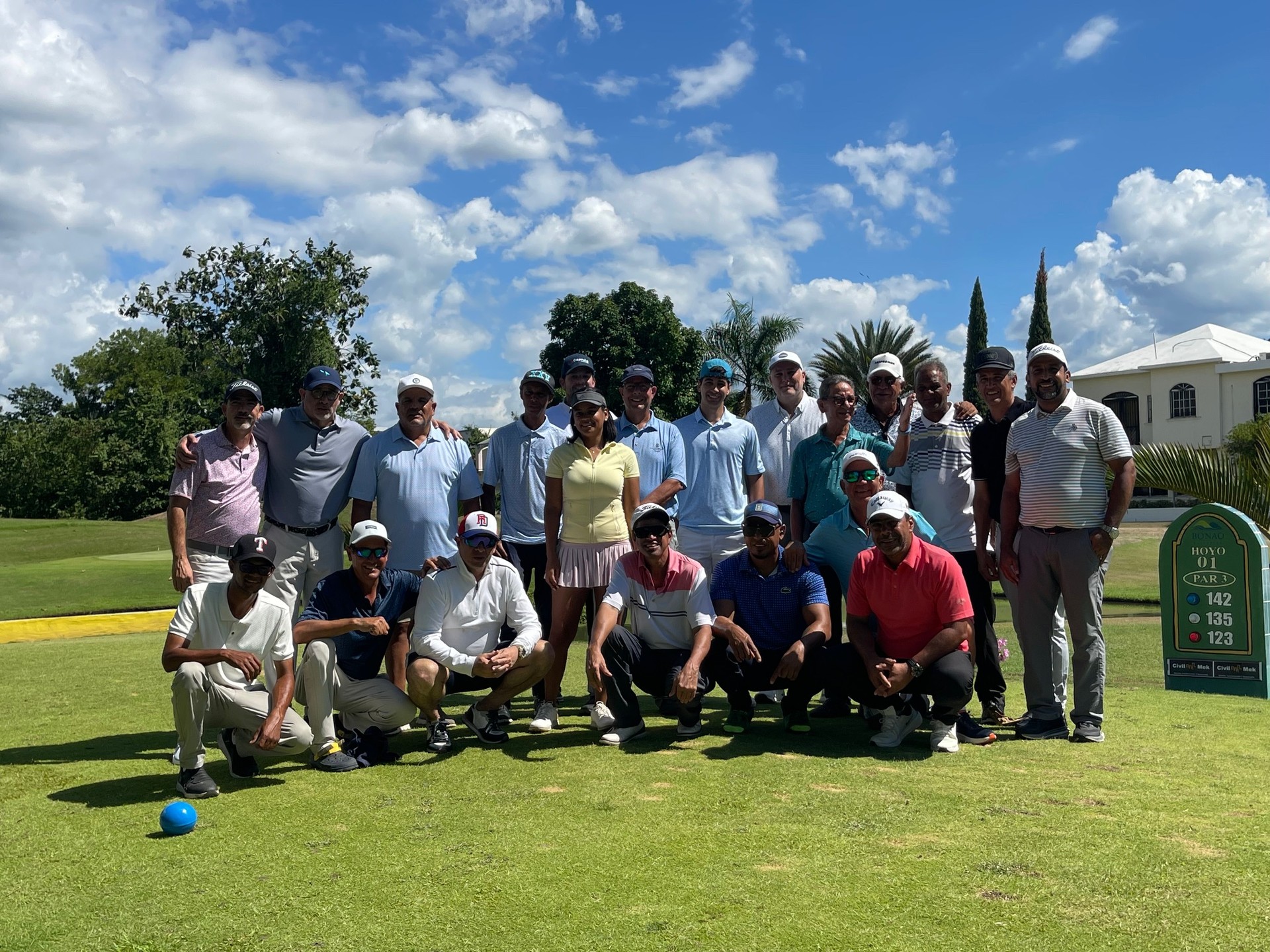 Confraternidad entre golfistas de Santiago y Bonao.