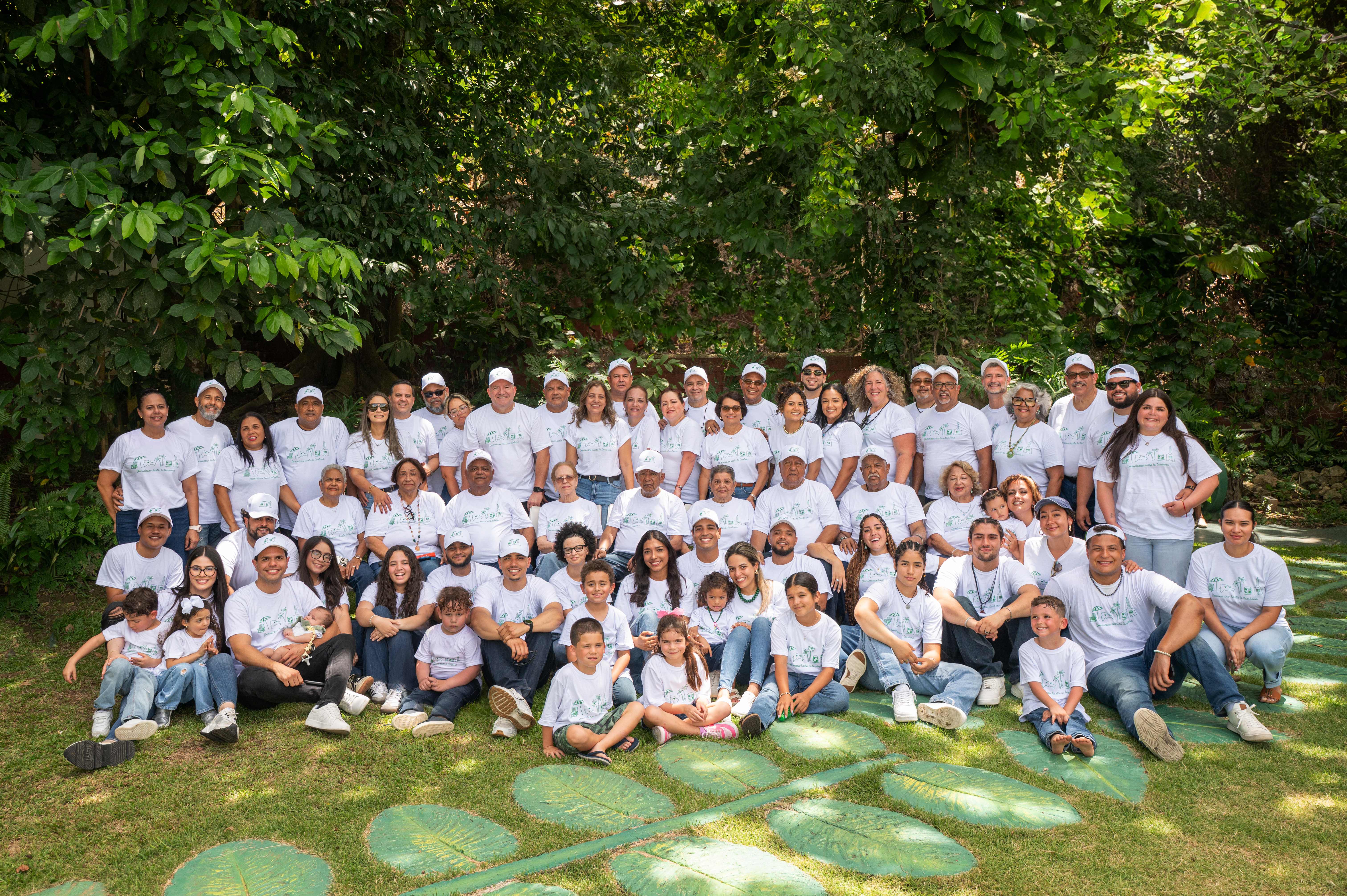 Encuentro familiar fortalece los lazos entre las familias Lora Tolentino y Liriano Tolentino.