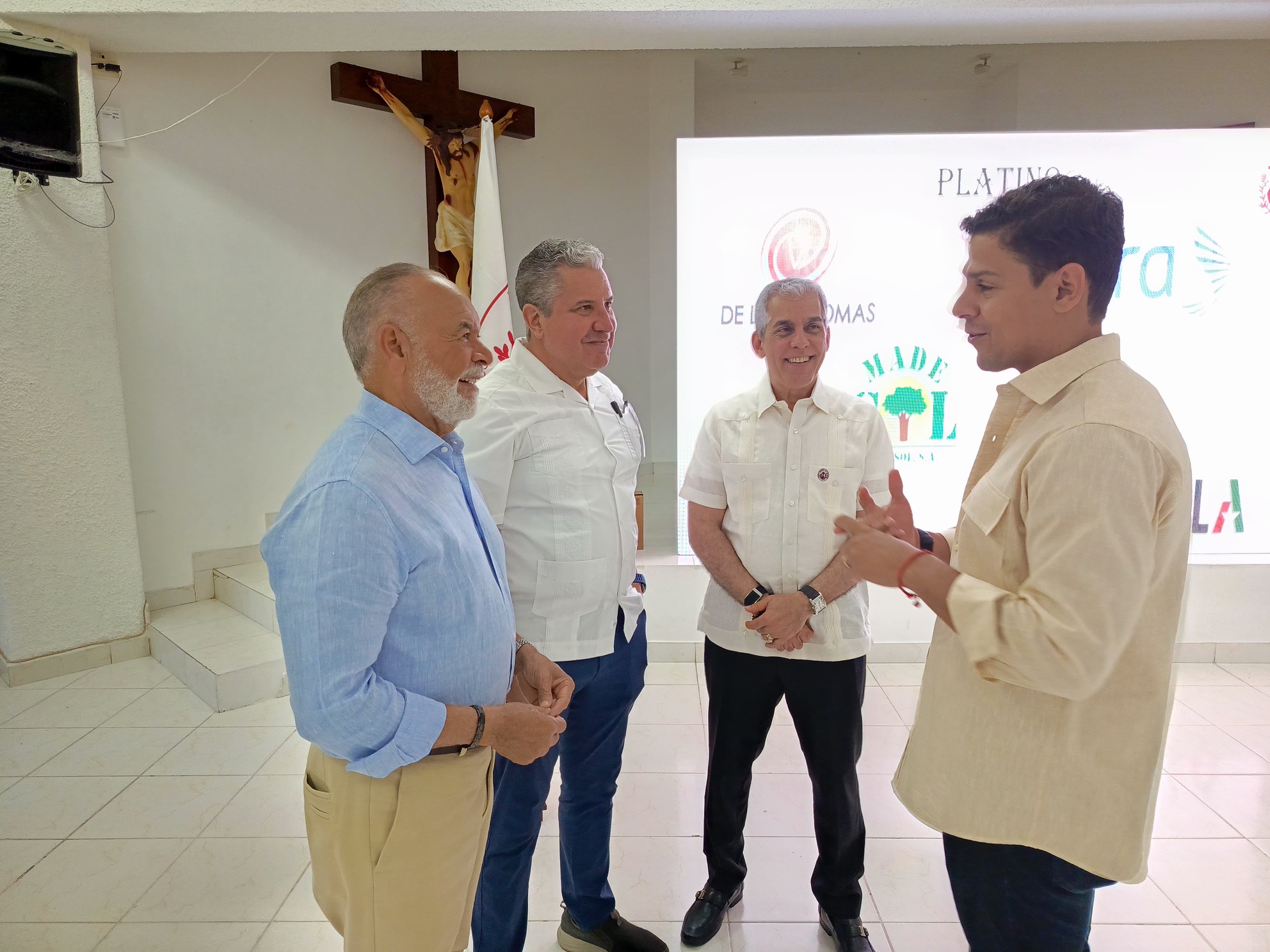 Lorenzo Guzman, Freddy Genao, Frank Camaño y Denis Lockard, hijo