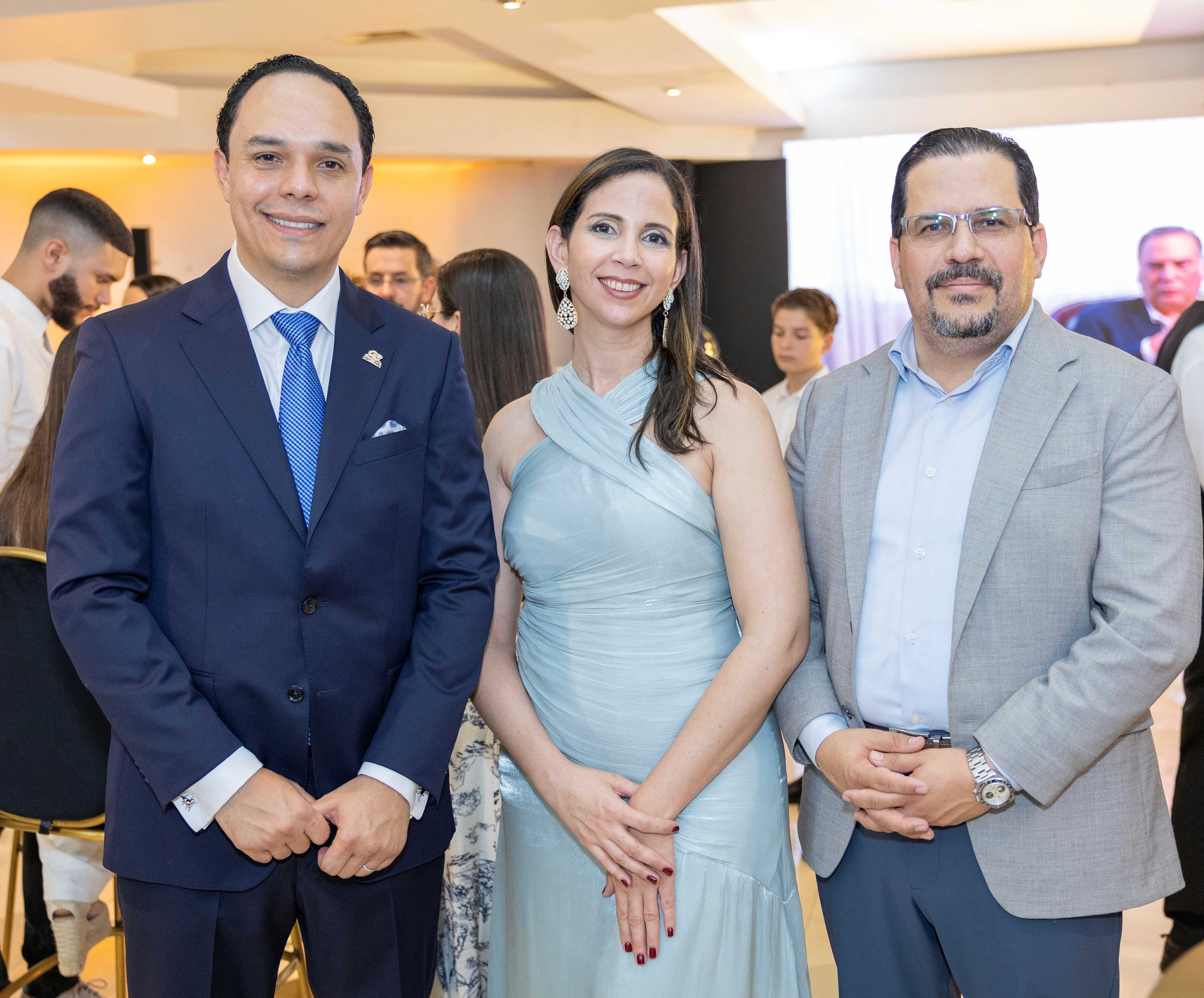 Jorge Ochoa, Angelina Burgos y Miguel Rodríguez