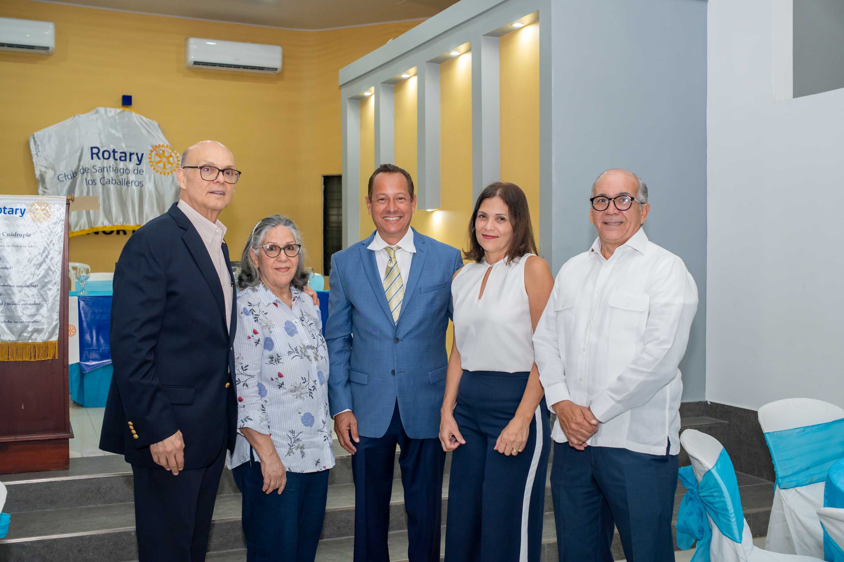 Rafael Santos, Wanda de Santos, Ovidio Henderson, Brenda Nunez y Pedro Genaro Pérez